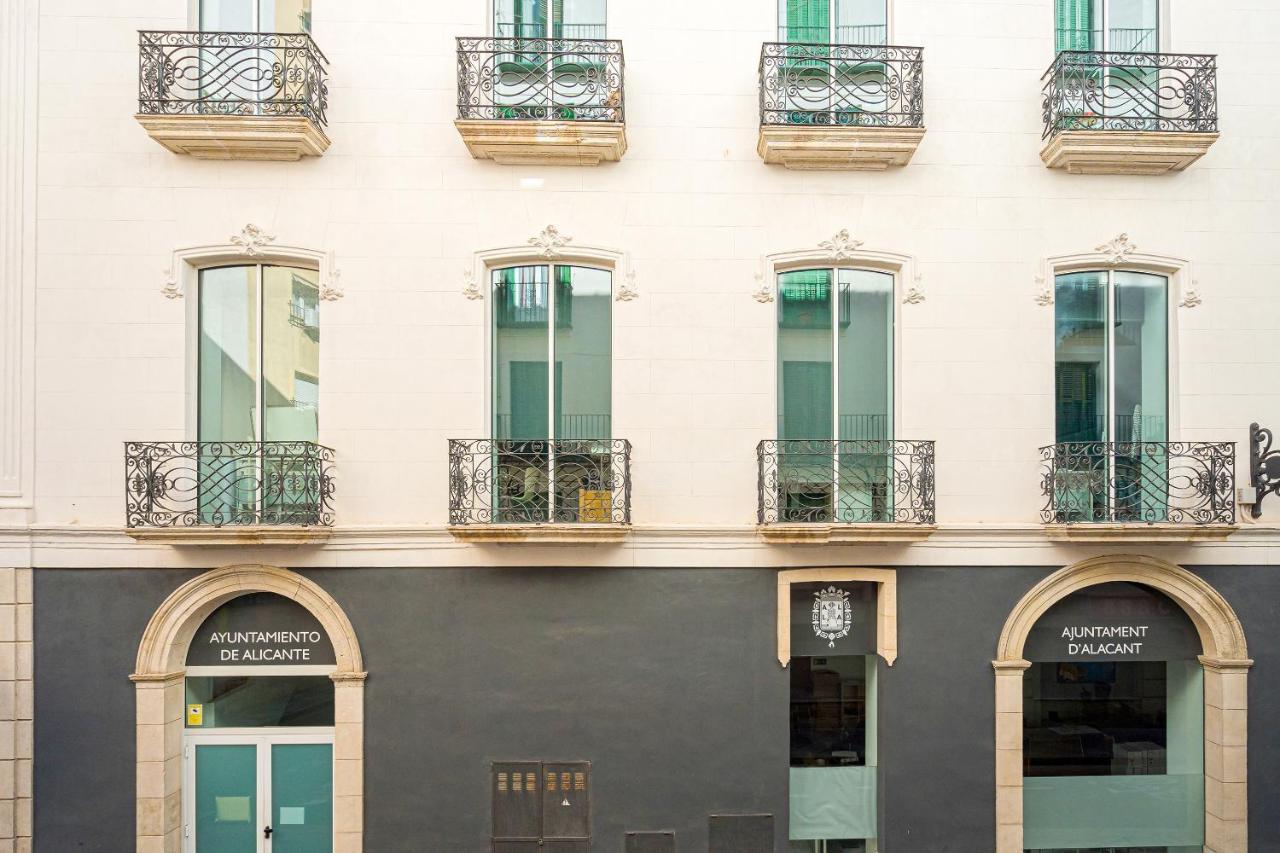Pension Ayuntamiento Alicante Exterior foto