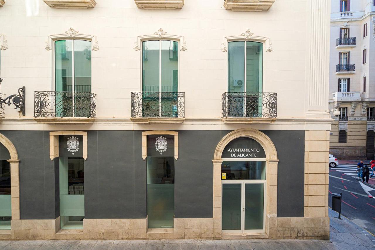 Pension Ayuntamiento Alicante Exterior foto